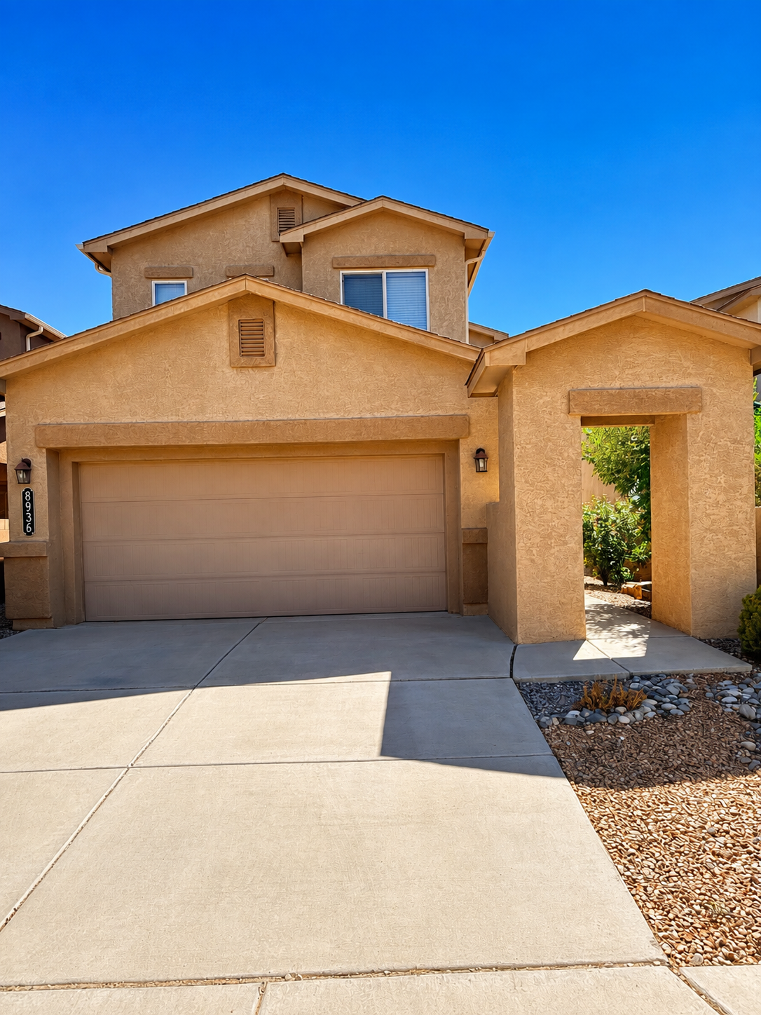 8936 Mission Ridge Dr NW